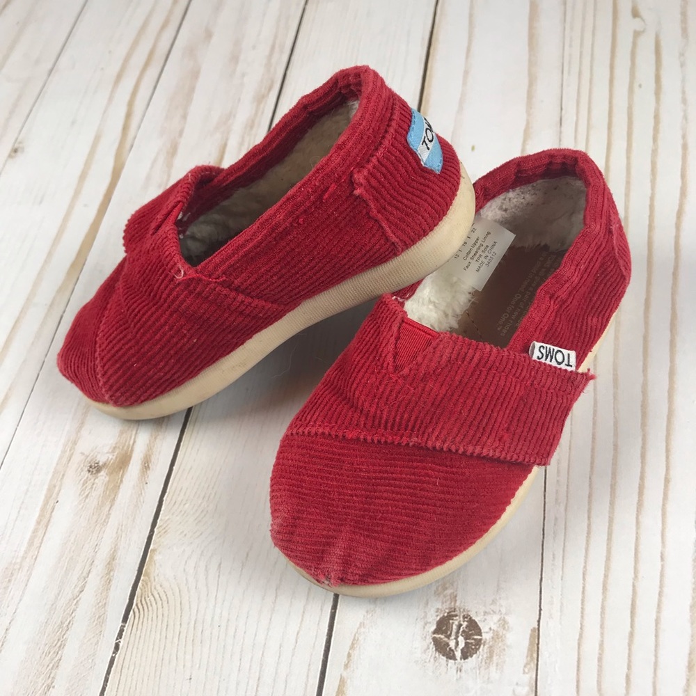 Tom slip ons with velcro Toddler size 6